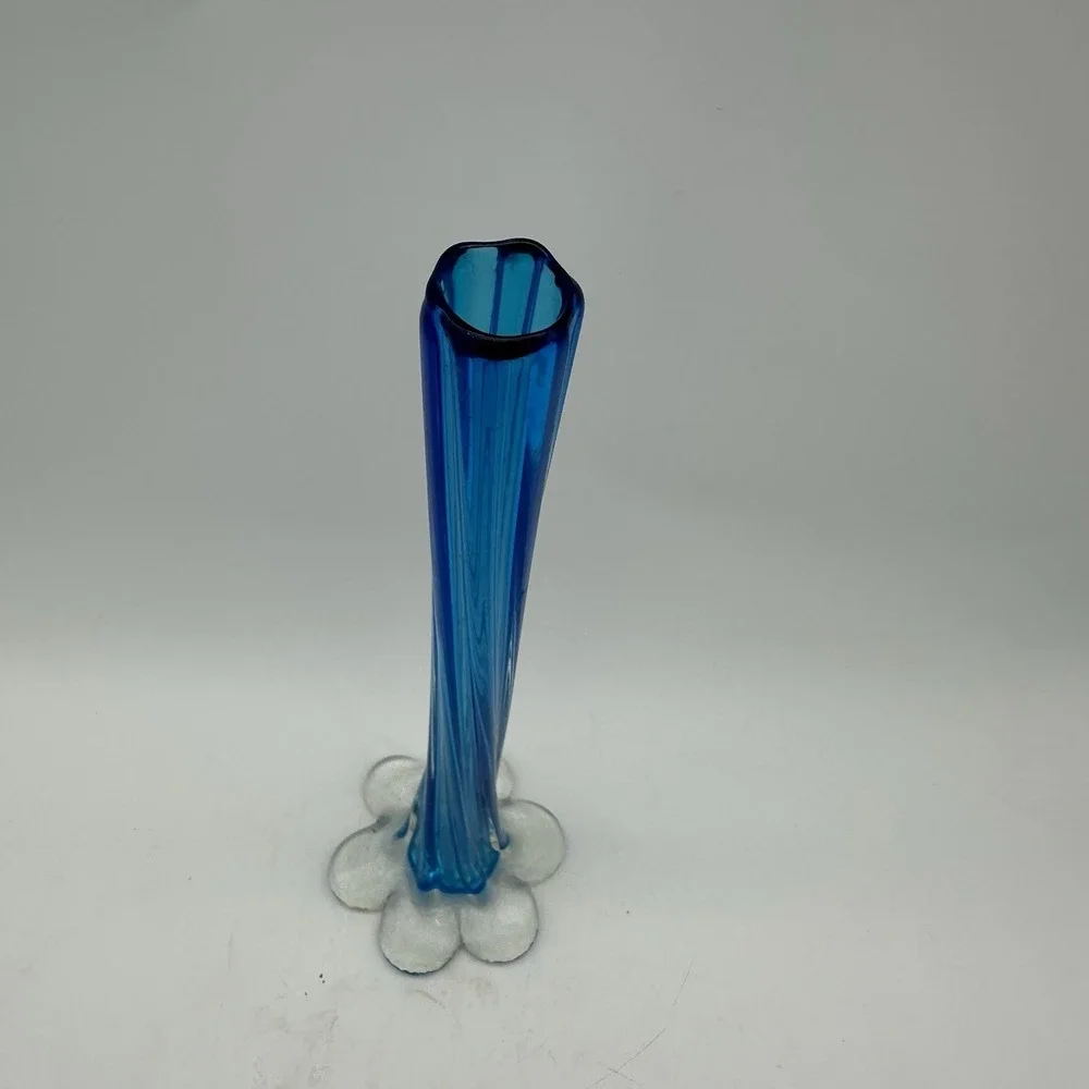 VTG Narrow Twisted Stemmed Flower Vase W/Elephant Foot Blue & ClearArt Glass 11